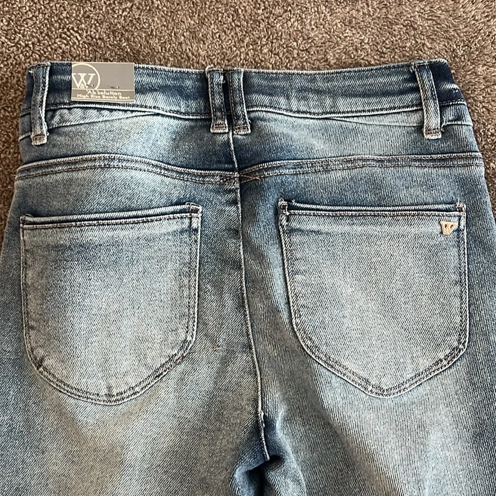 Wit & Wisdom “Ab”solution High Rise Barely Boot Jeans - Picture 2 of 3